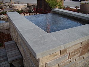 Sonorastone&reg; Flat Wall Cap 3